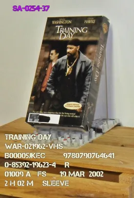 Training Day [VHS]